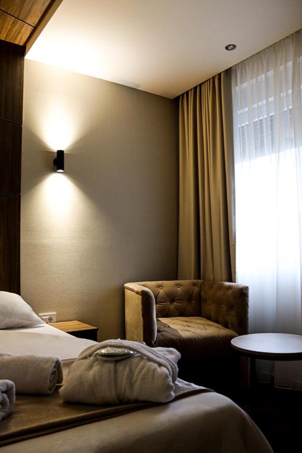 Hotel MK Premier Novi Pazar Exterior foto
